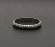 Load image into Gallery viewer, Art Deco Flower Blossom 18K White Gold Wedding Band Ring
