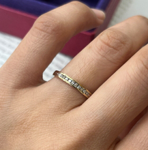 Load image into Gallery viewer, Vintage 10K Yellow Gold Diamond Band