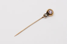 Load image into Gallery viewer, Victorian 14K Yellow Gold Amethyst Pearl Stick Pin