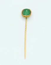 Load image into Gallery viewer, Vintage 18K Yellow Gold Rope Filagree Natural Jade Stick Pin