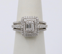 Load image into Gallery viewer, Classic 14K Gold Diamond Engagement Ring. Ring Band