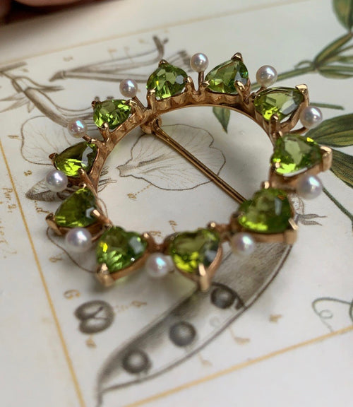 Vintage Heart Cut Peridot Pearls 14K Yellow Gold Brooch Pin