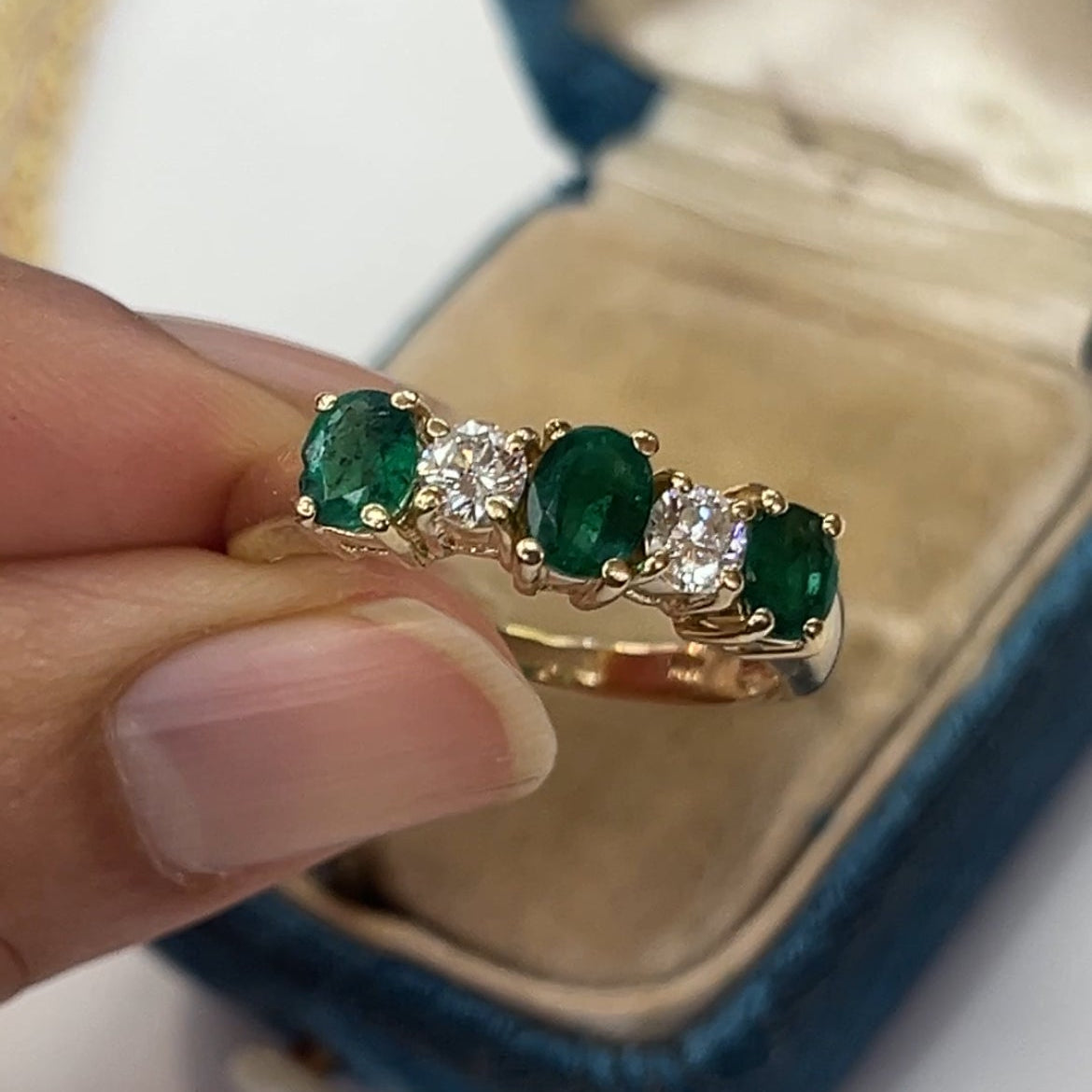 Vintage 14K Yellow Gold Emerald & Diamond Band