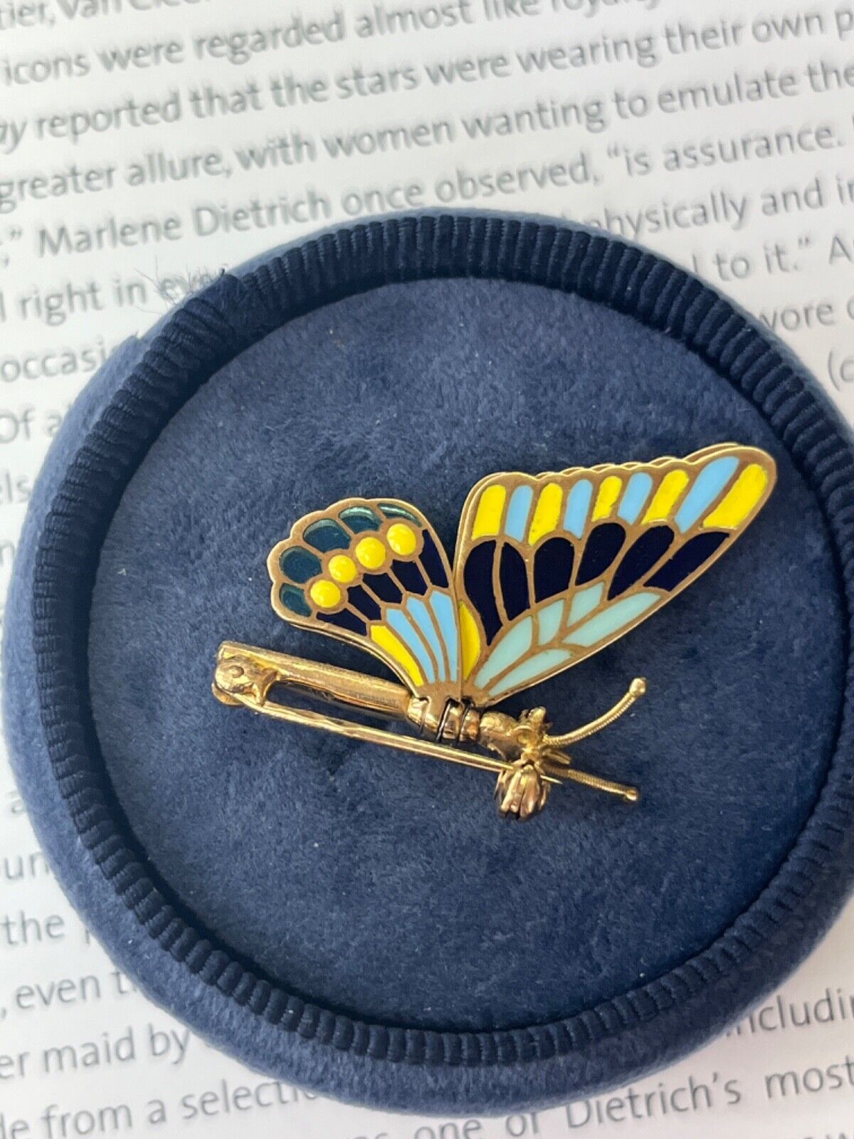 Vintage 18K Yellow Gold Plique A Jour Enamel Butterfly Brooch