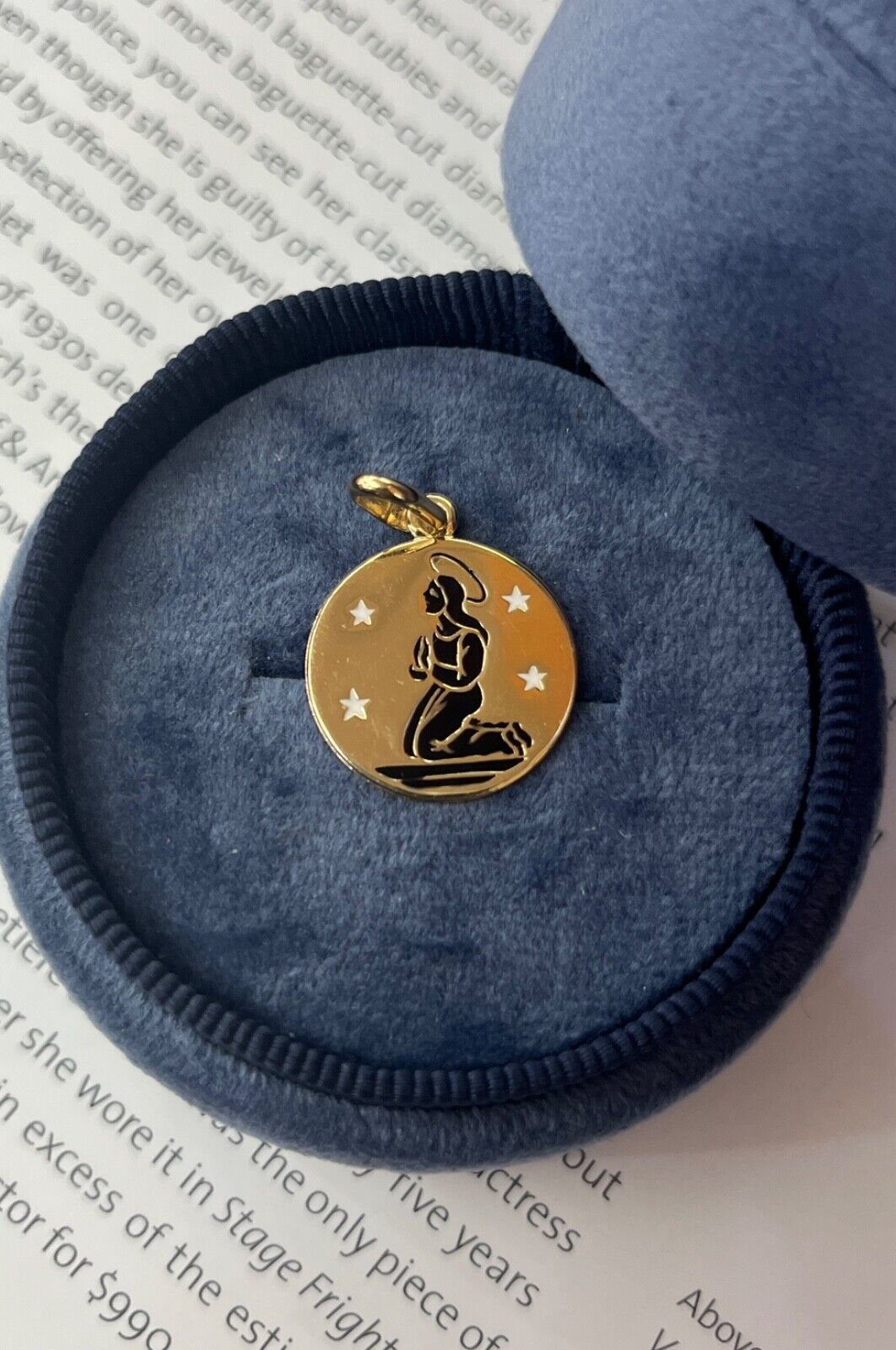 Vintage 14K Yellow Gold Zodiac Virgo Enamel Charm Pendant