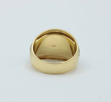 Load image into Gallery viewer, Vintage Spinach Nephrite Jade 18K Yellow Gold Ring
