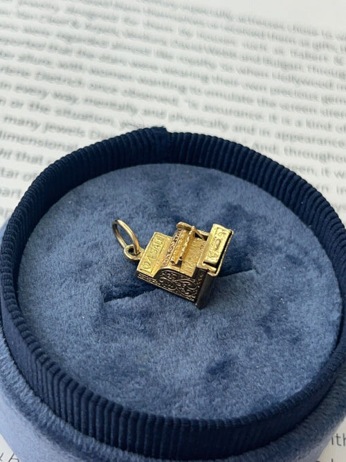 Vintage 14K Yellow Gold Casher Charm