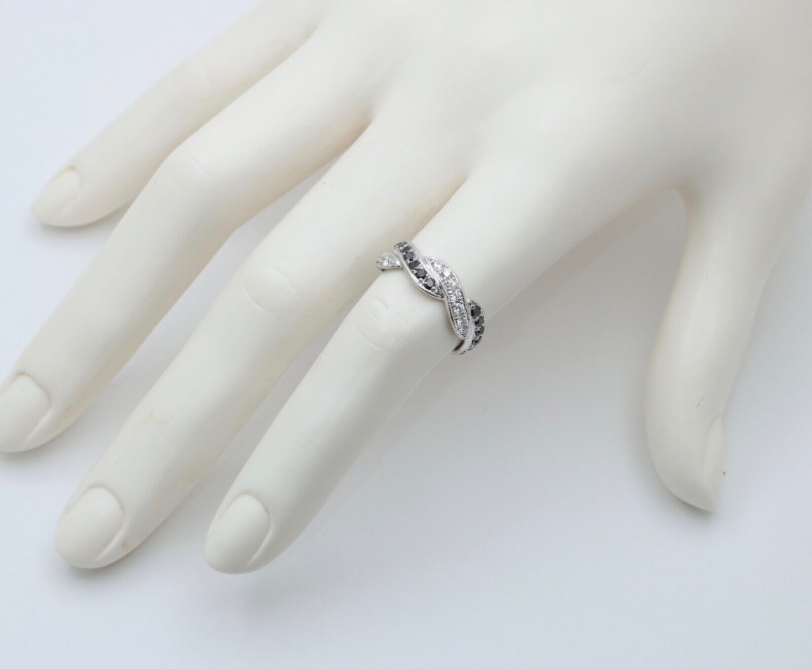 Vintage Diamonds Blue Sapphires 14K White Gold Ring