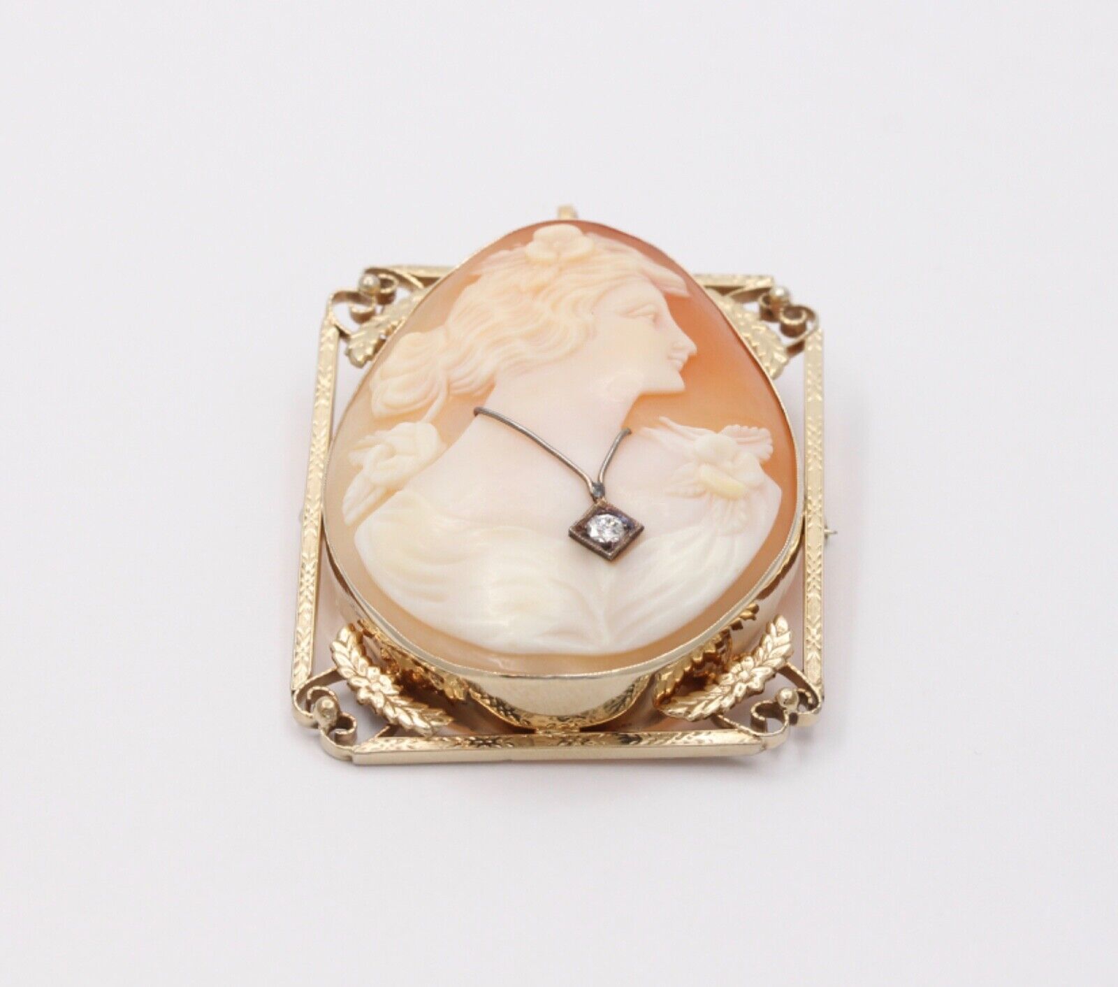 Edwardian Carved Portrait Cameo 14K Yellow Gold Diamond Brooch Pendant