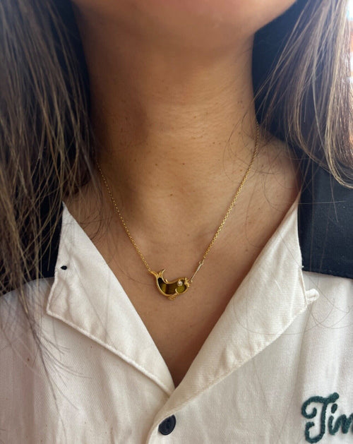 Vintage 18K Yellow Gold Tiger Eye & Diamond Fish Pendant Necklace