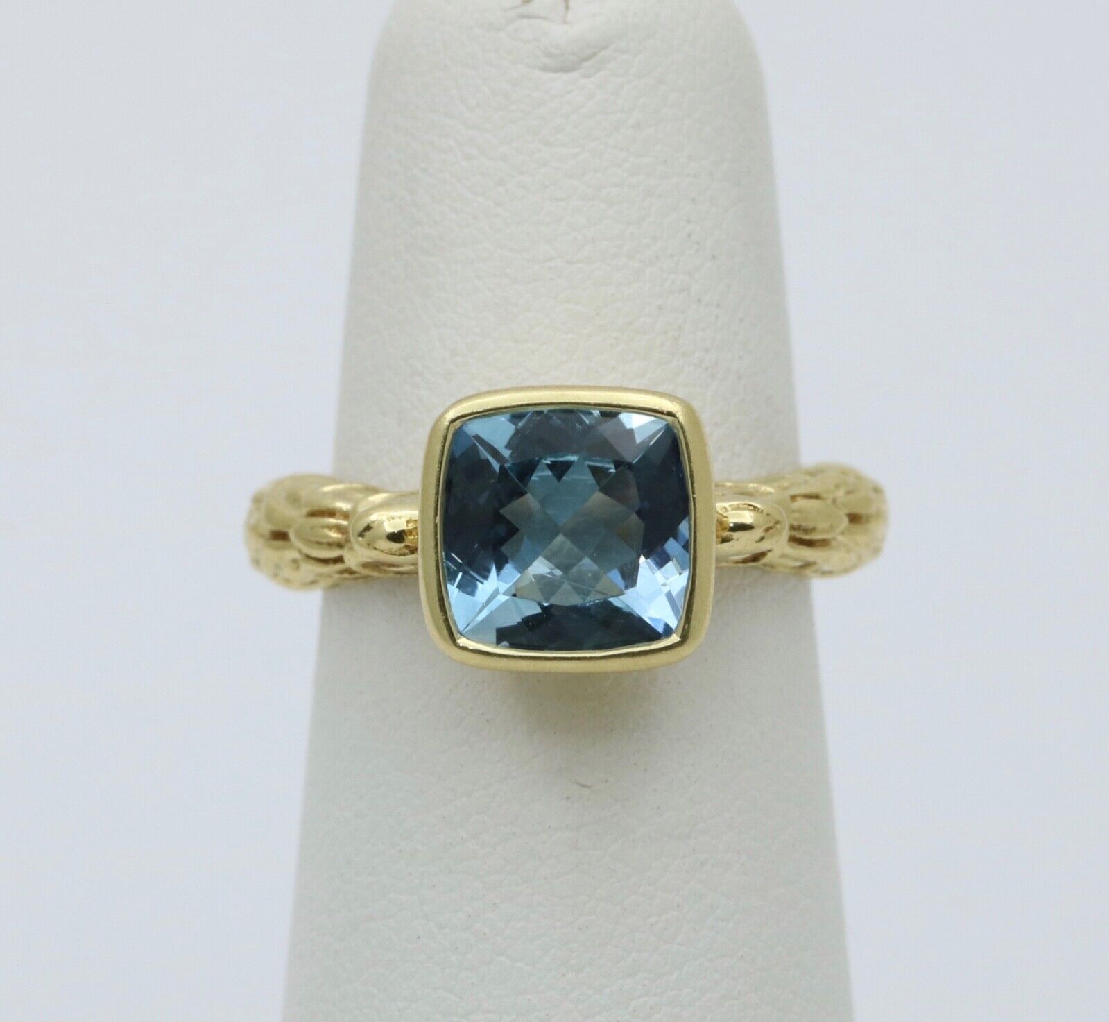 Vintage Blue Topaz 18K Yellow Gold Arto Vandian Ring