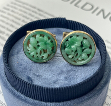 Load image into Gallery viewer, Vintage 14K Yellow Gold Carved Flower Jade Cuffliks
