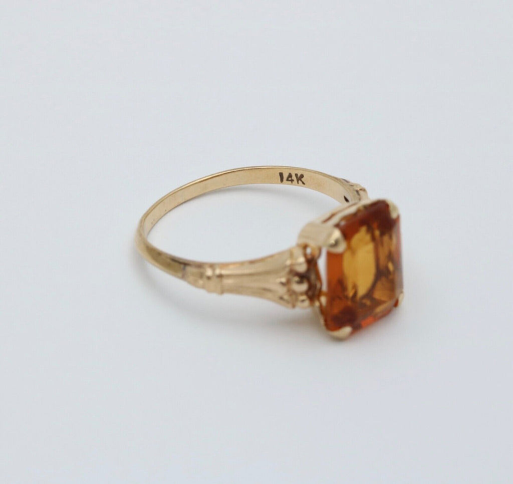Vintage 14K Yellow Gold Citrine Solitaire Ring