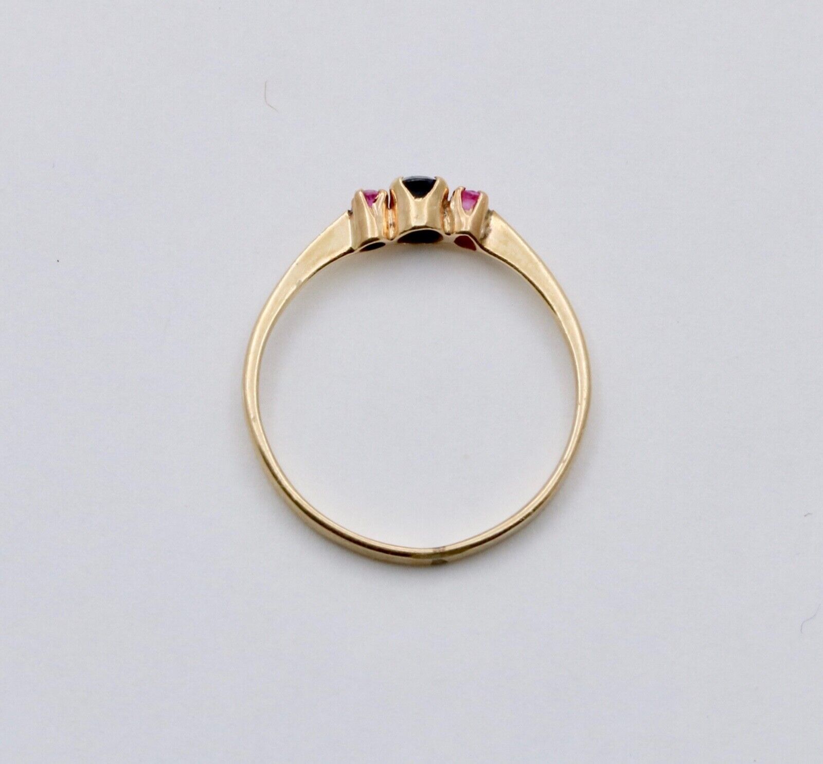 Vintage Blue Sapphire Ruby 14K Yellow Gold Ring