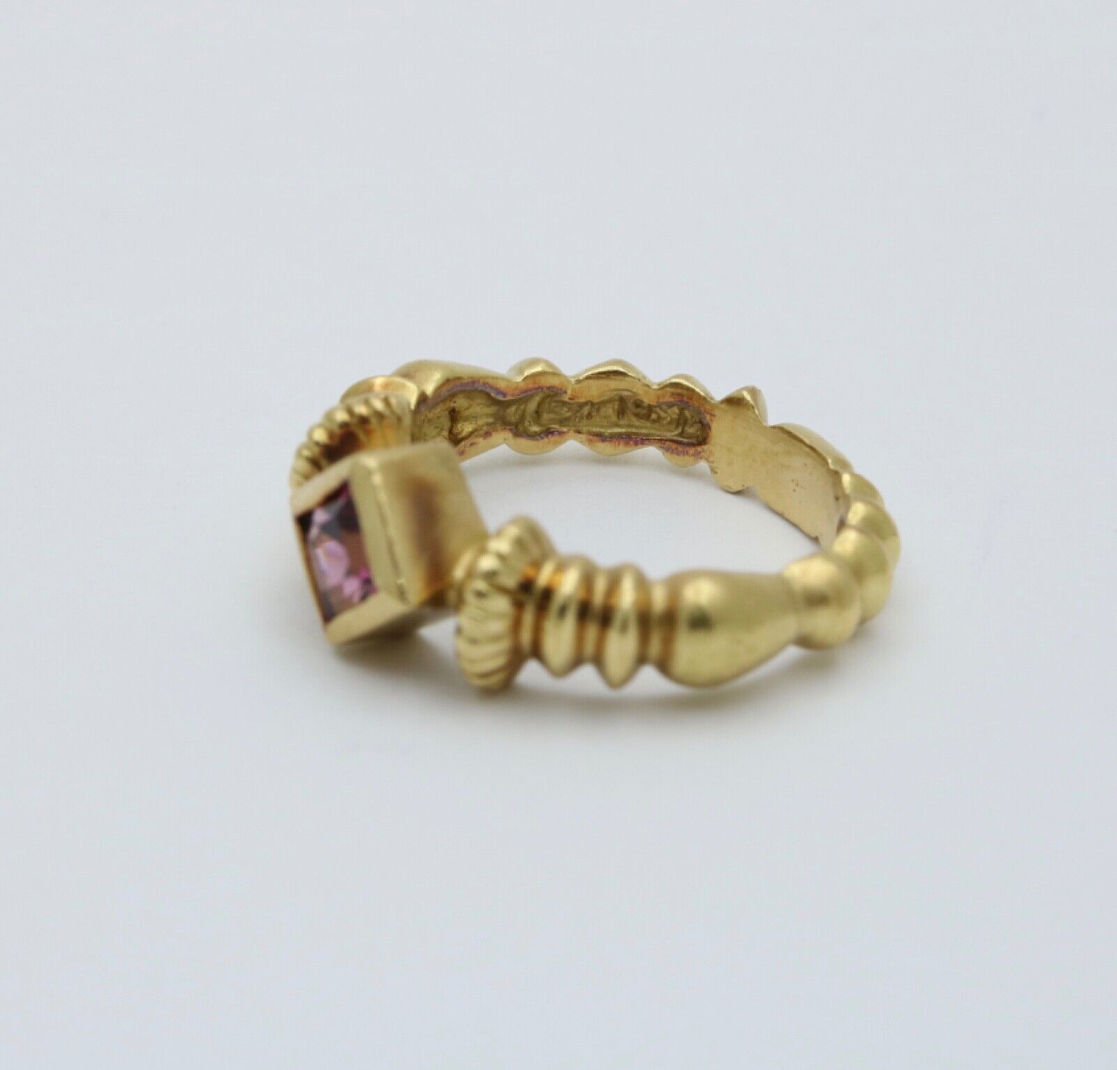 Vintage 18K Yellow Gold Garnet Bohemian Style Band