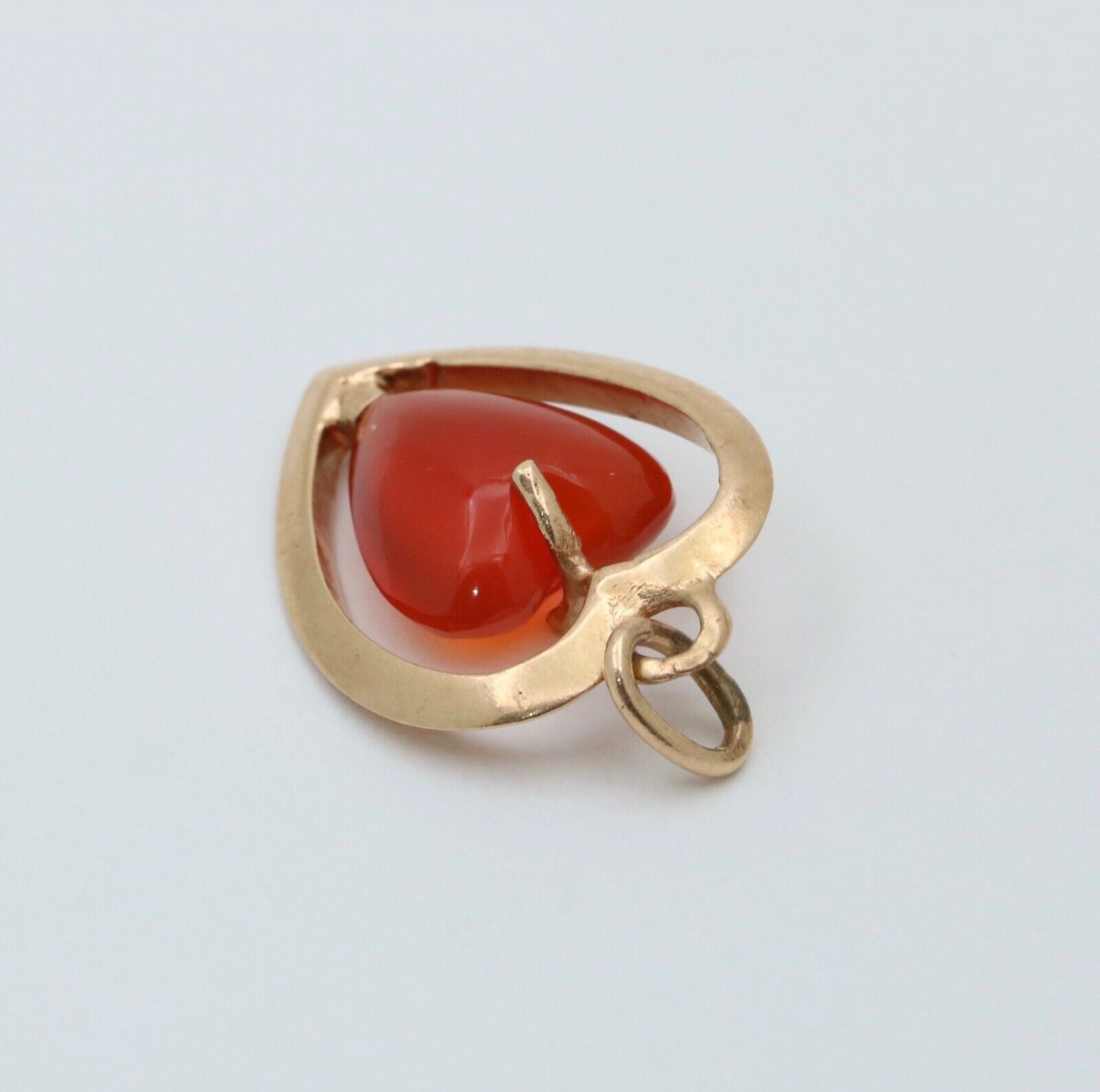 Vintage 14K Yellow Gold Carnelian Heart Pendant