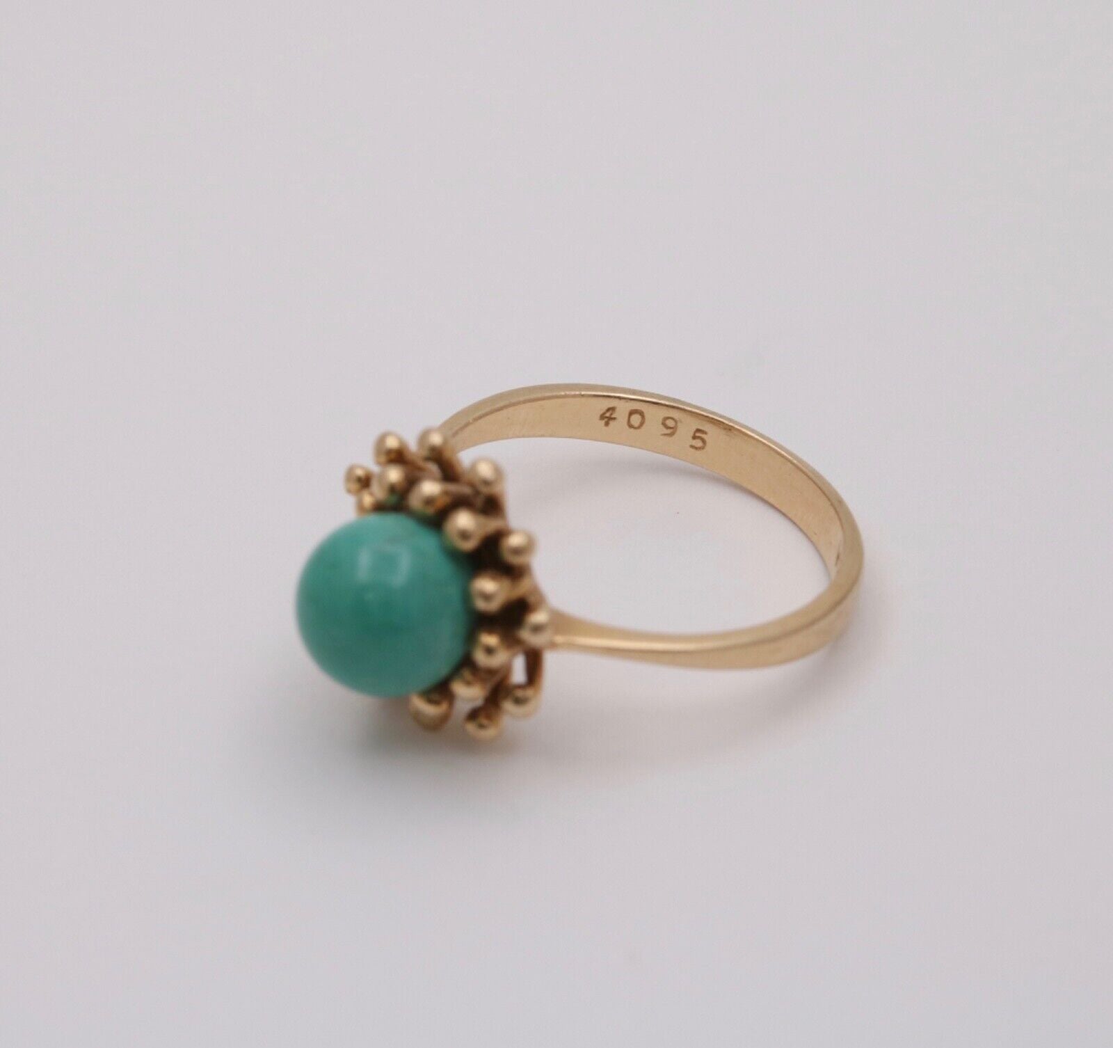 Vintage Turquoise 14K Yellow Gold  Ring