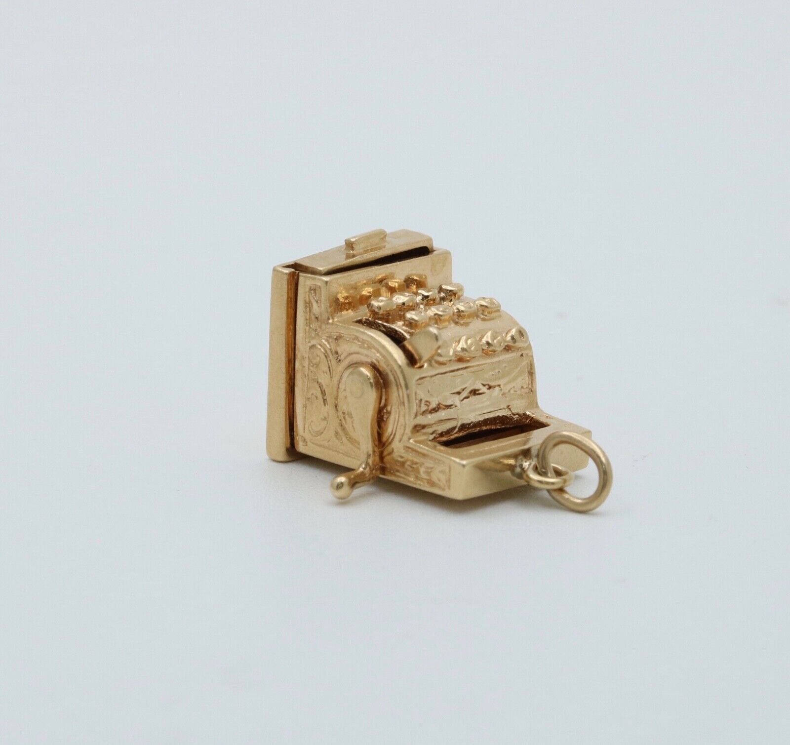 Vintage 14K Yellow Gold Slot Machine Charm