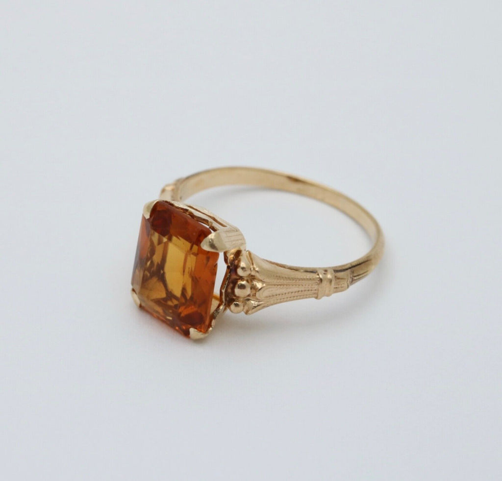 Vintage 14K Yellow Gold Citrine Solitaire Ring