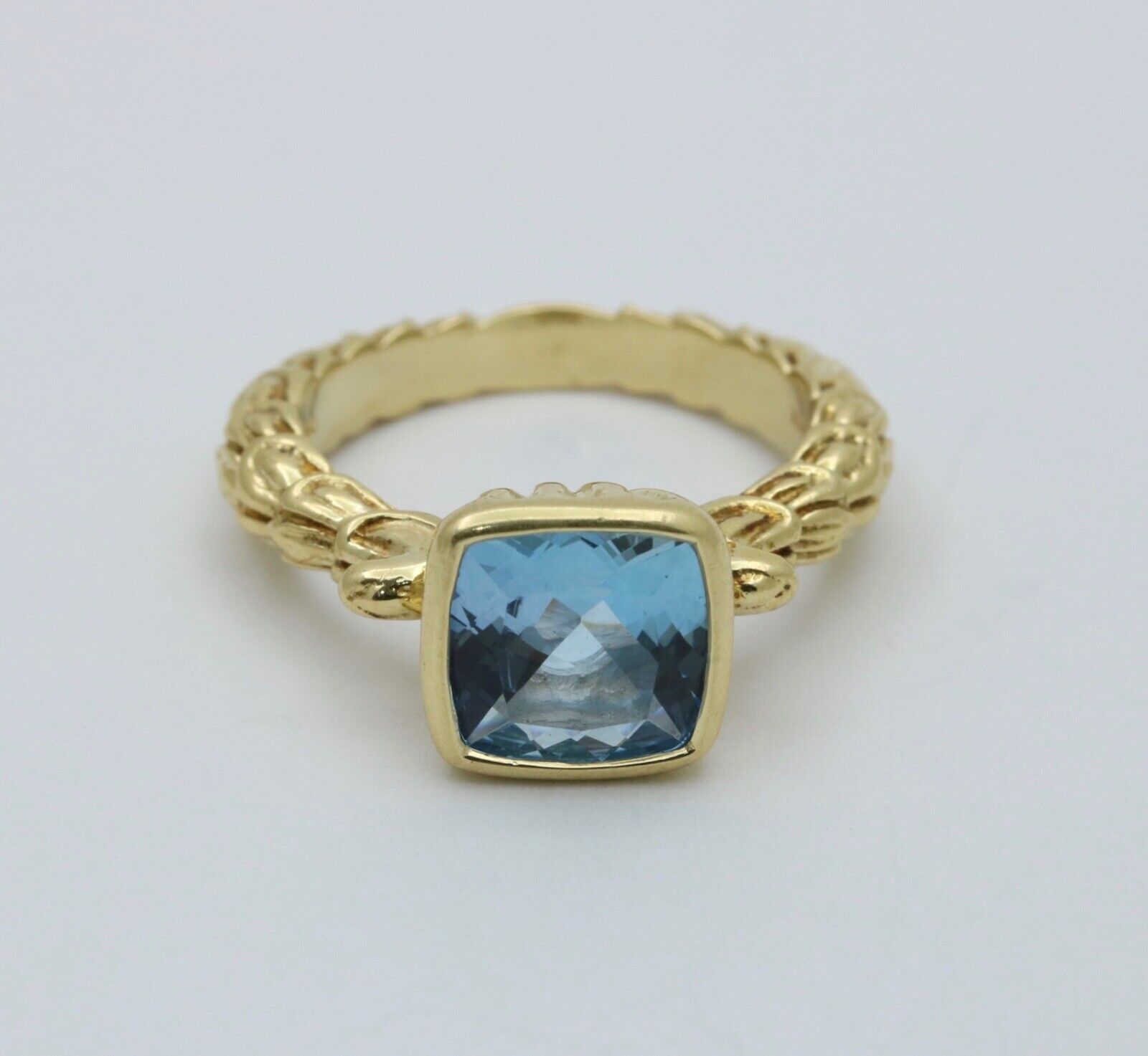 Vintage Blue Topaz 18K Yellow Gold Arto Vandian Ring