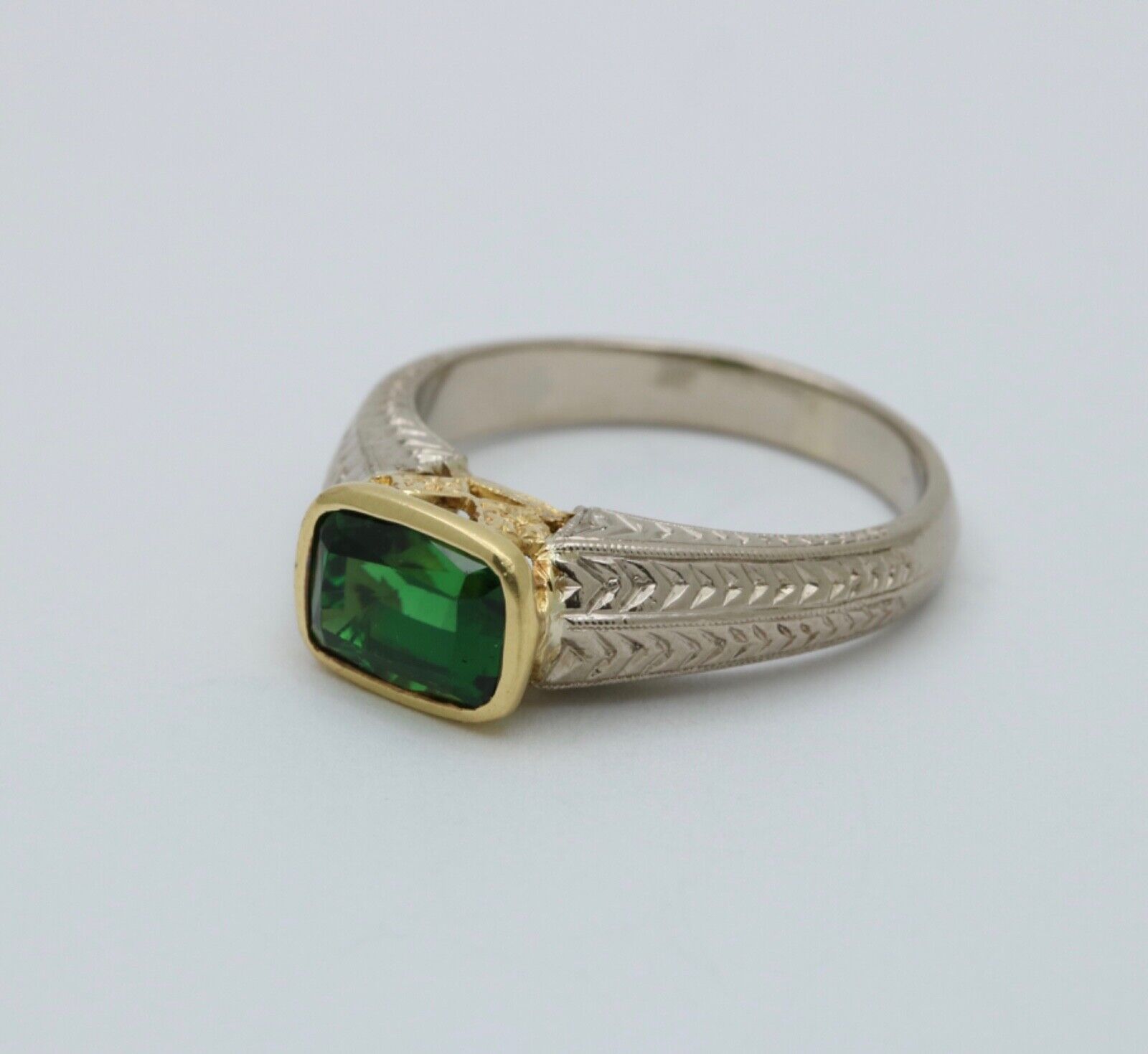 Vintage Tsavorite Garnet 18K White Yellow Gold Ring