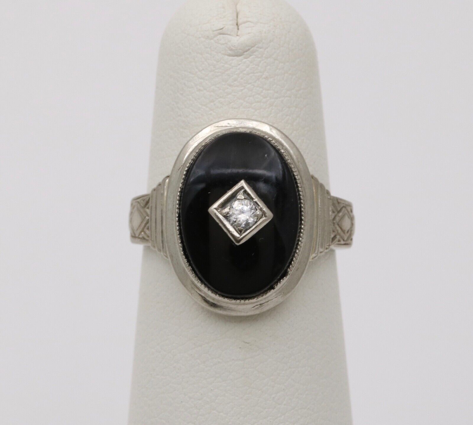Antique Art Deco 14K White Gold Onyx & Diamond Ring