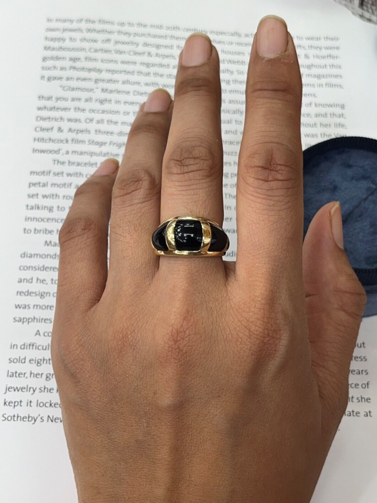 Vintage 14K Yellow Gold Black Onyx Dome Ring