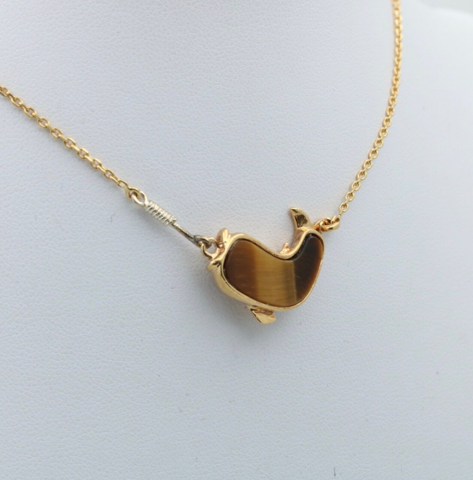 Vintage 18K Yellow Gold Tiger Eye & Diamond Fish Pendant Necklace