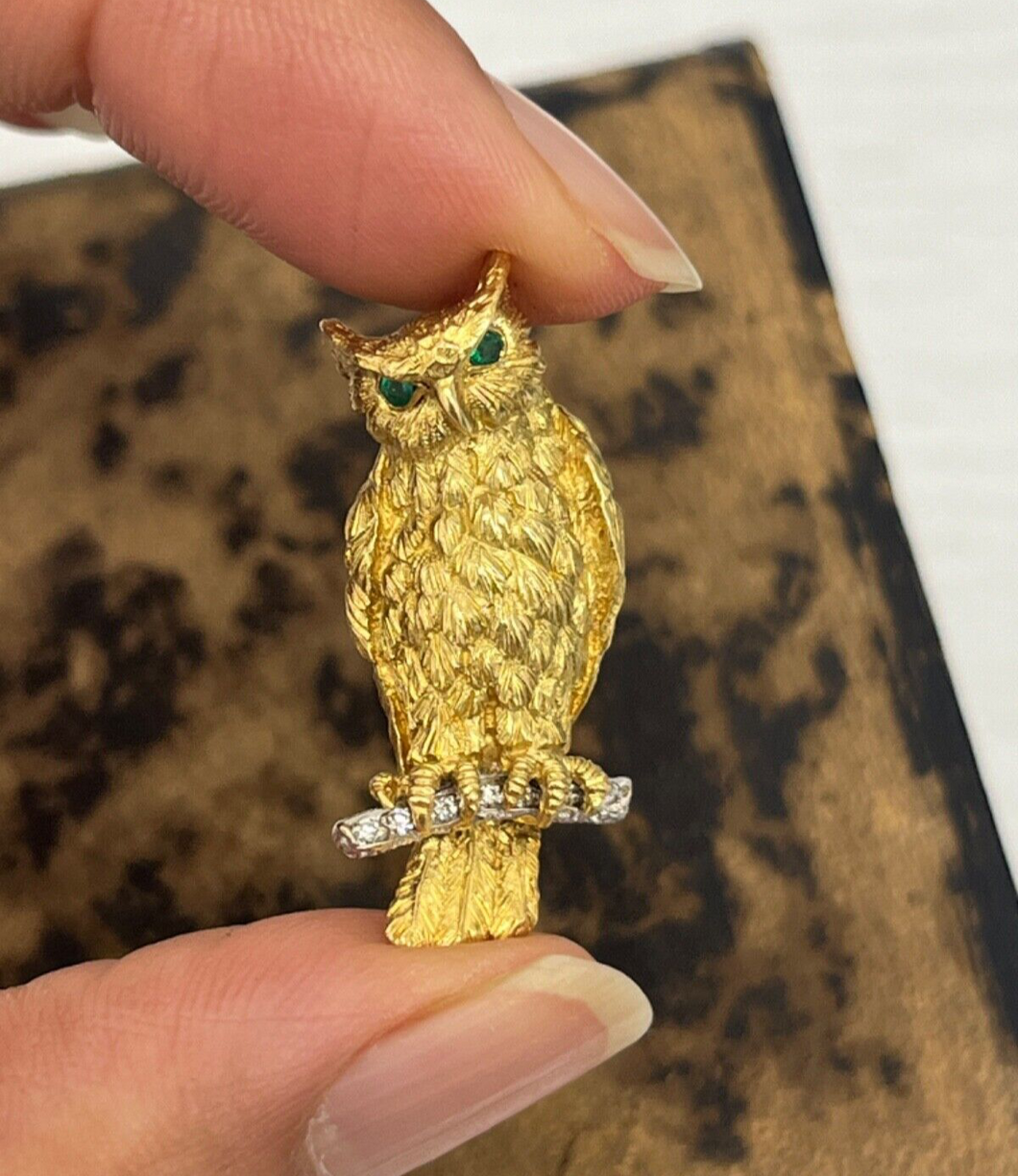 Tiffany & Co 18K Yellow Gold Diamond & Emerald Owl Brooch