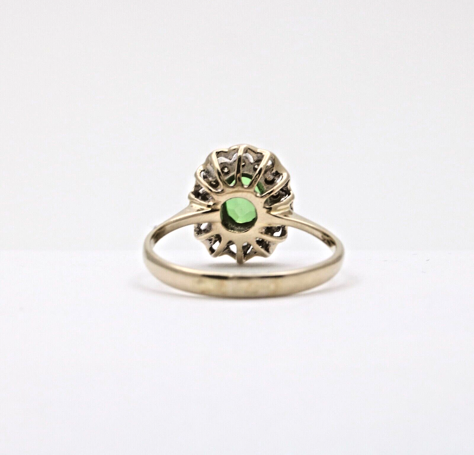 Vintage Italian Peridot Diamonds 18K Yellow Gold Ring