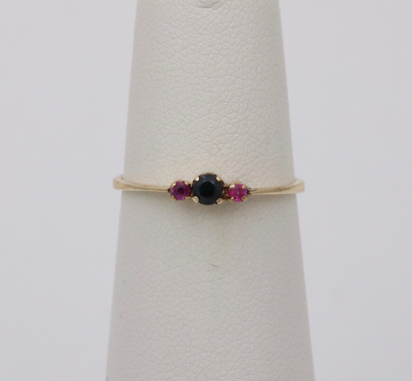 Vintage Blue Sapphire Ruby 14K Yellow Gold Ring