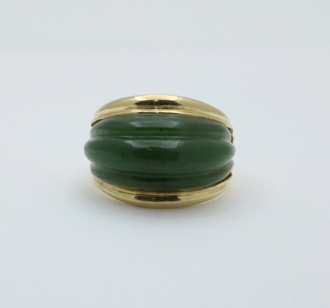 Vintage Spinach Nephrite Jade 18K Yellow Gold Ring