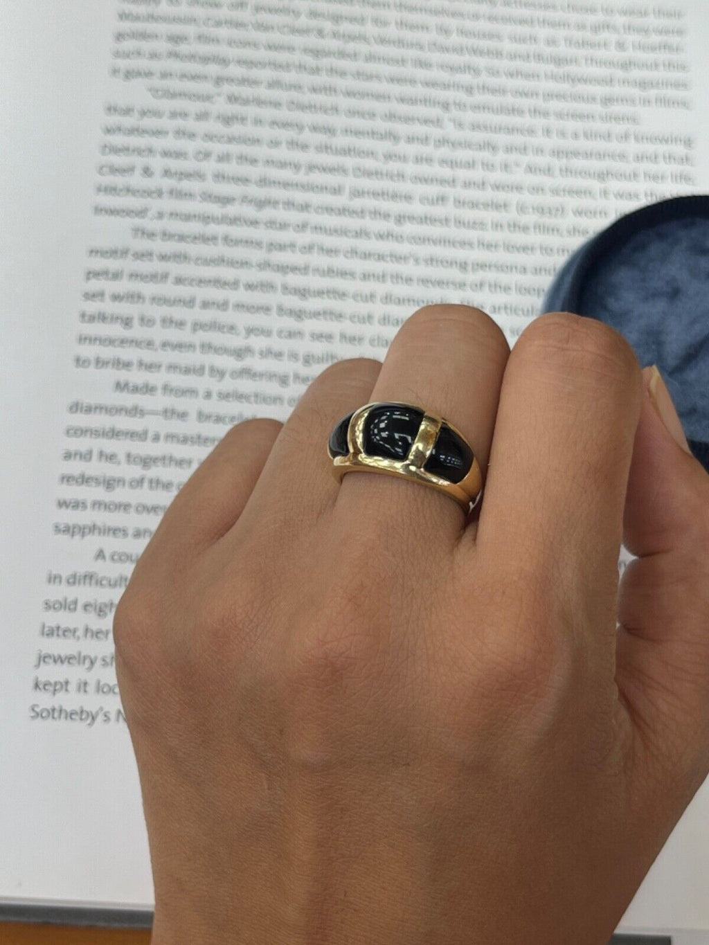 Vintage 14K Yellow Gold Black Onyx Dome Ring