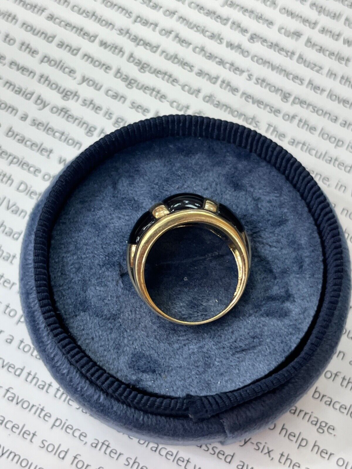 Vintage 14K Yellow Gold Black Onyx Dome Ring