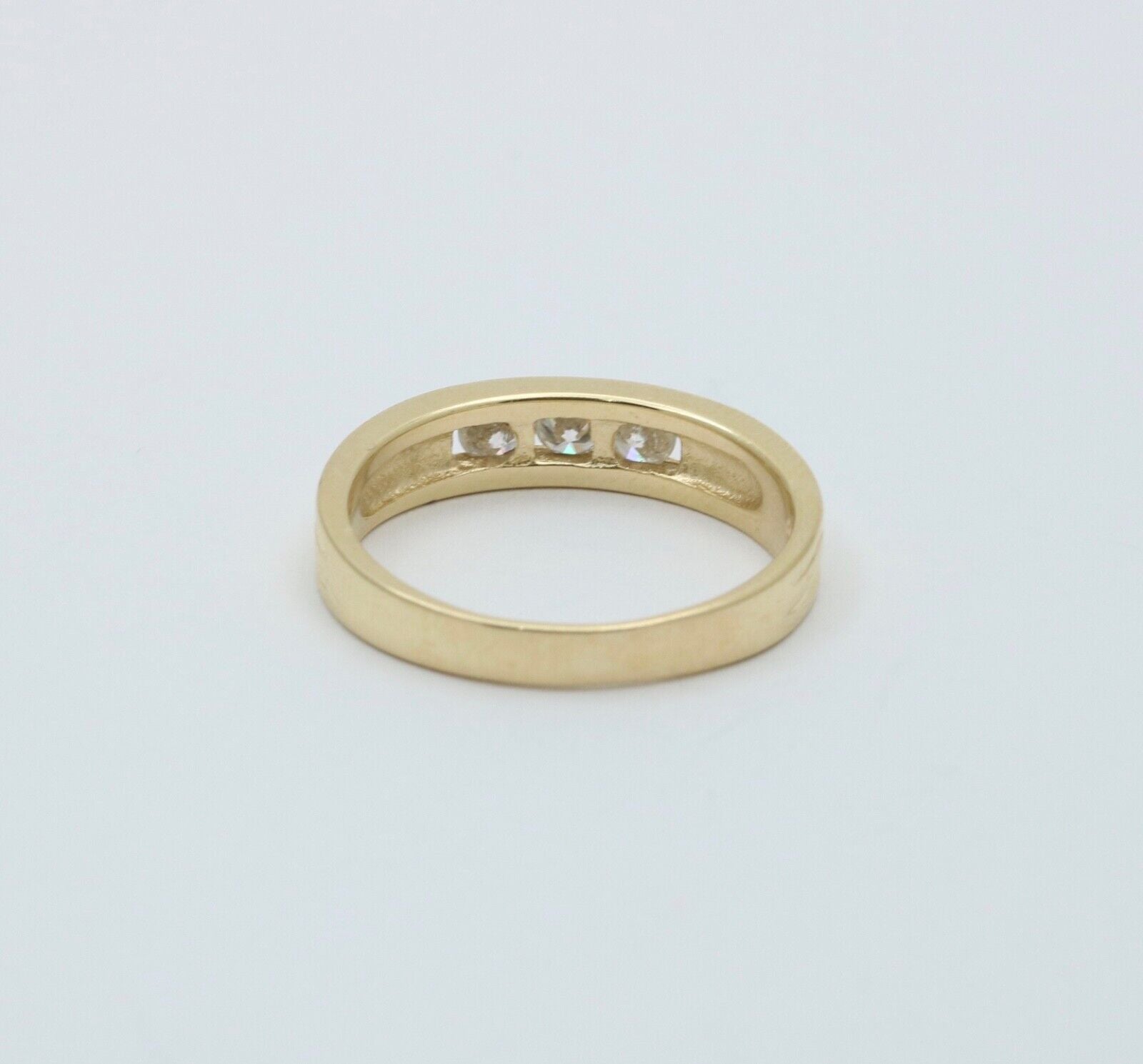 Vintage Diamonds 14K Yellow Gold Unisex Band
