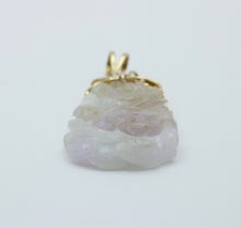 Load image into Gallery viewer, Vintage 14K Yellow Gold Carved Lavender Jade Immortality Pendant
