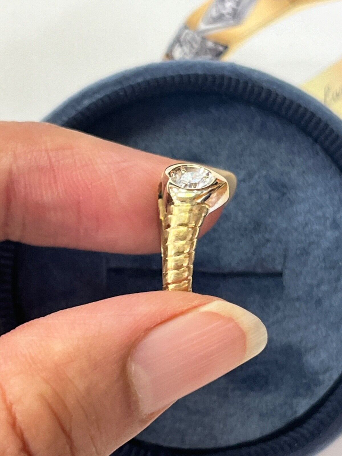 Vintage 14K Yellow Gold Diamond Heart Ring