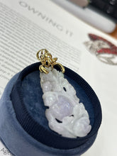 Load image into Gallery viewer, Vintage 14K Yellow Gold Carved Lavender Jade Immortality Pendant
