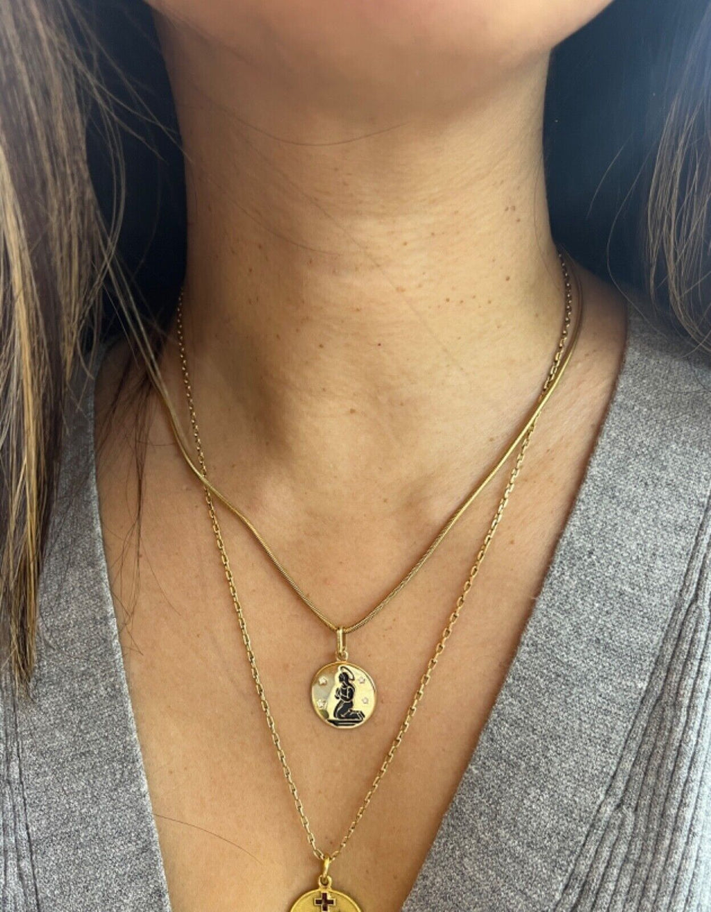 Vintage 14K Yellow Gold Zodiac Virgo Enamel Charm Pendant