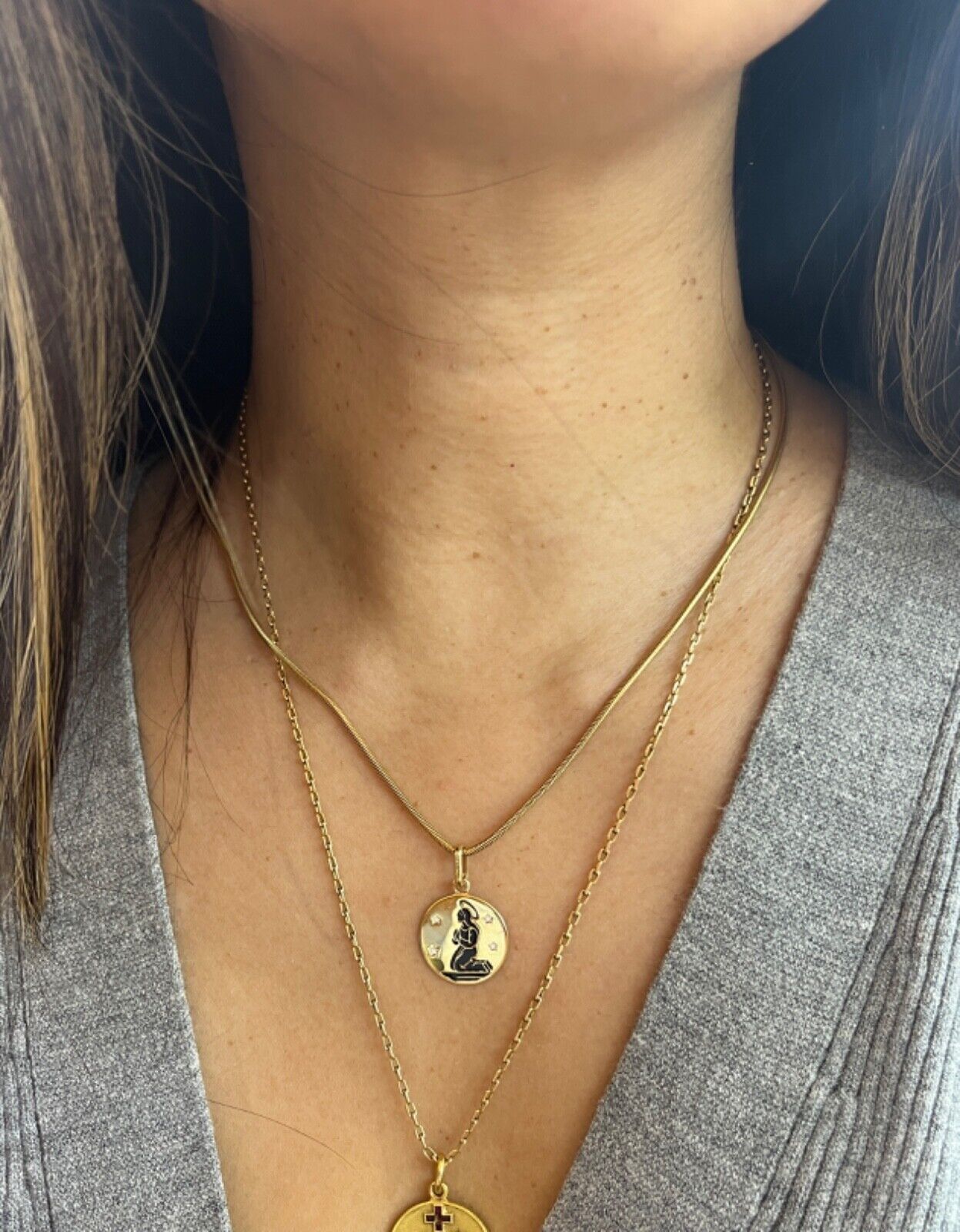 Vintage 14K Yellow Gold Zodiac Virgo Enamel Charm Pendant