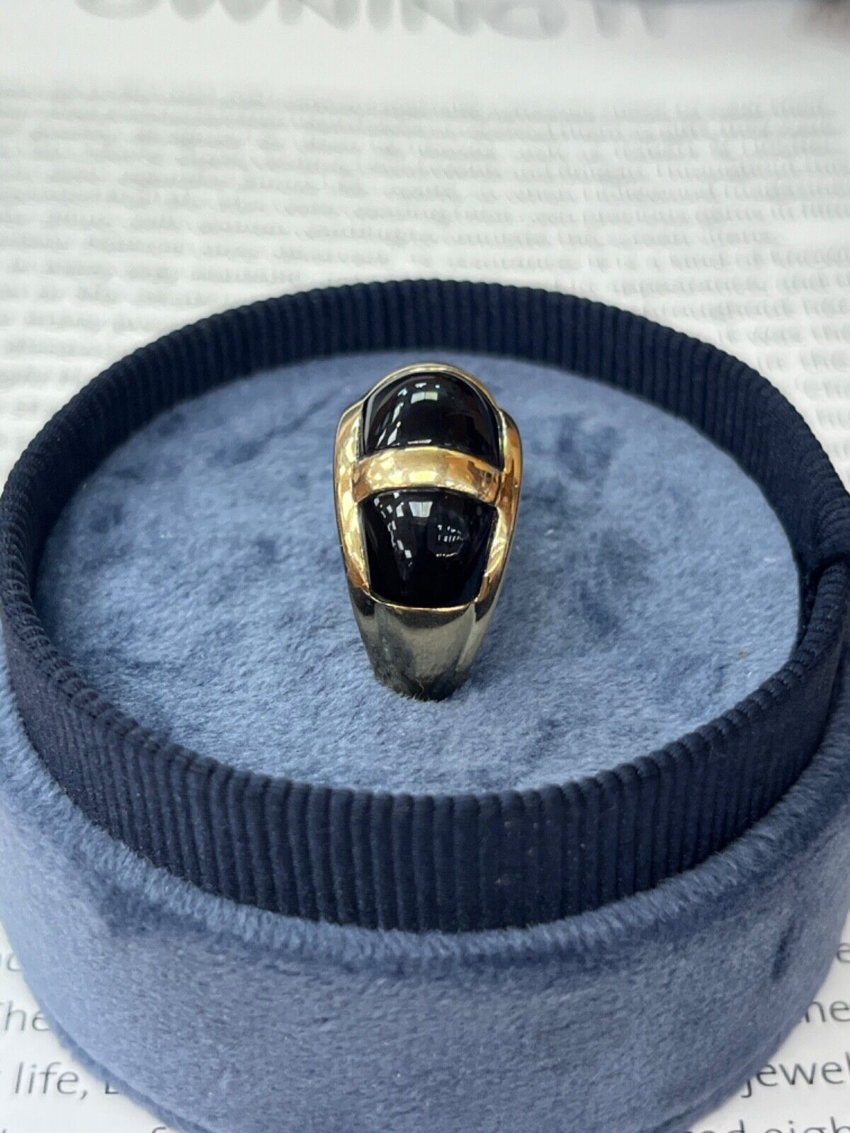 Vintage 14K Yellow Gold Black Onyx Dome Ring
