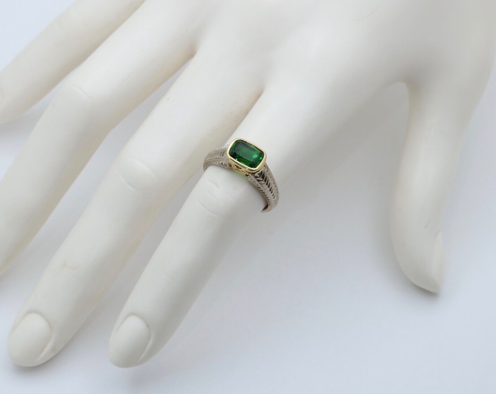 Vintage Tsavorite Garnet 18K White Yellow Gold Ring