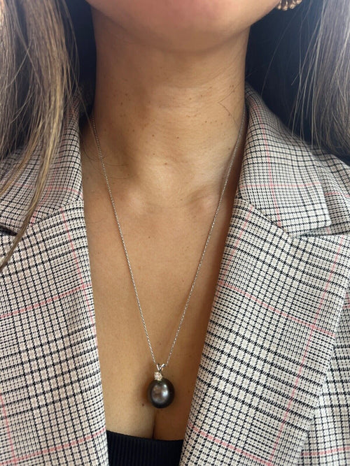 Vintage Large 16.5 mm Tahitian South Sea pearls Diamond 14K White Gold Necklace