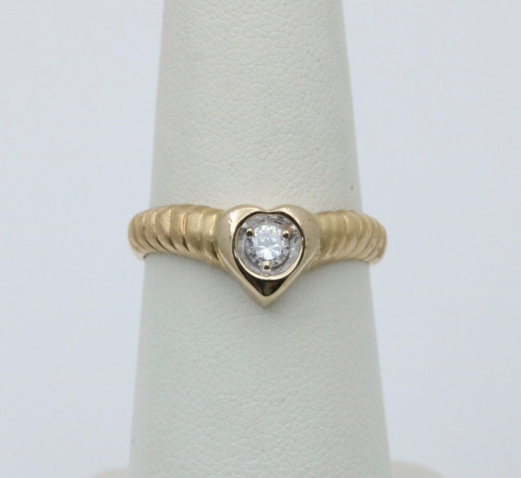 Vintage 14K Yellow Gold Diamond Heart Ring