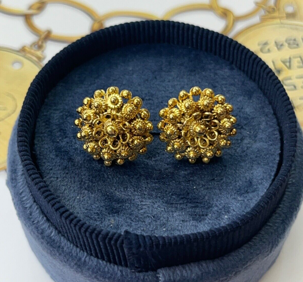 Etrascan Style 22K Gold Flower Studs Earring