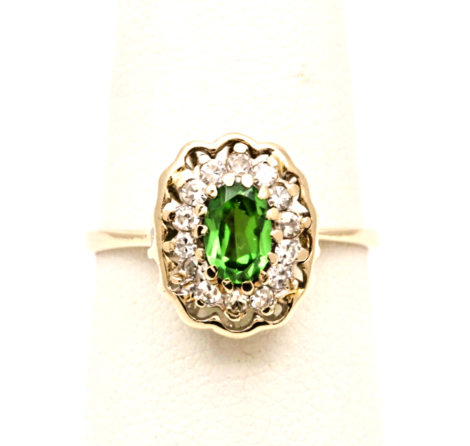 Vintage Italian Peridot Diamonds 18K Yellow Gold Ring