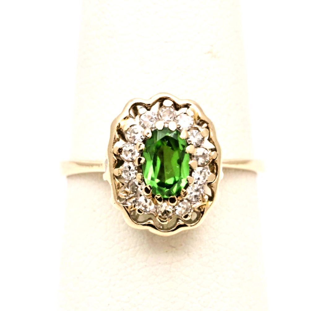 Vintage Italian Peridot Diamonds 18K Yellow Gold Ring