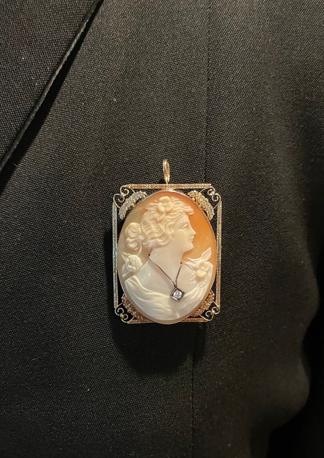 Edwardian Carved Portrait Cameo 14K Yellow Gold Diamond Brooch Pendant