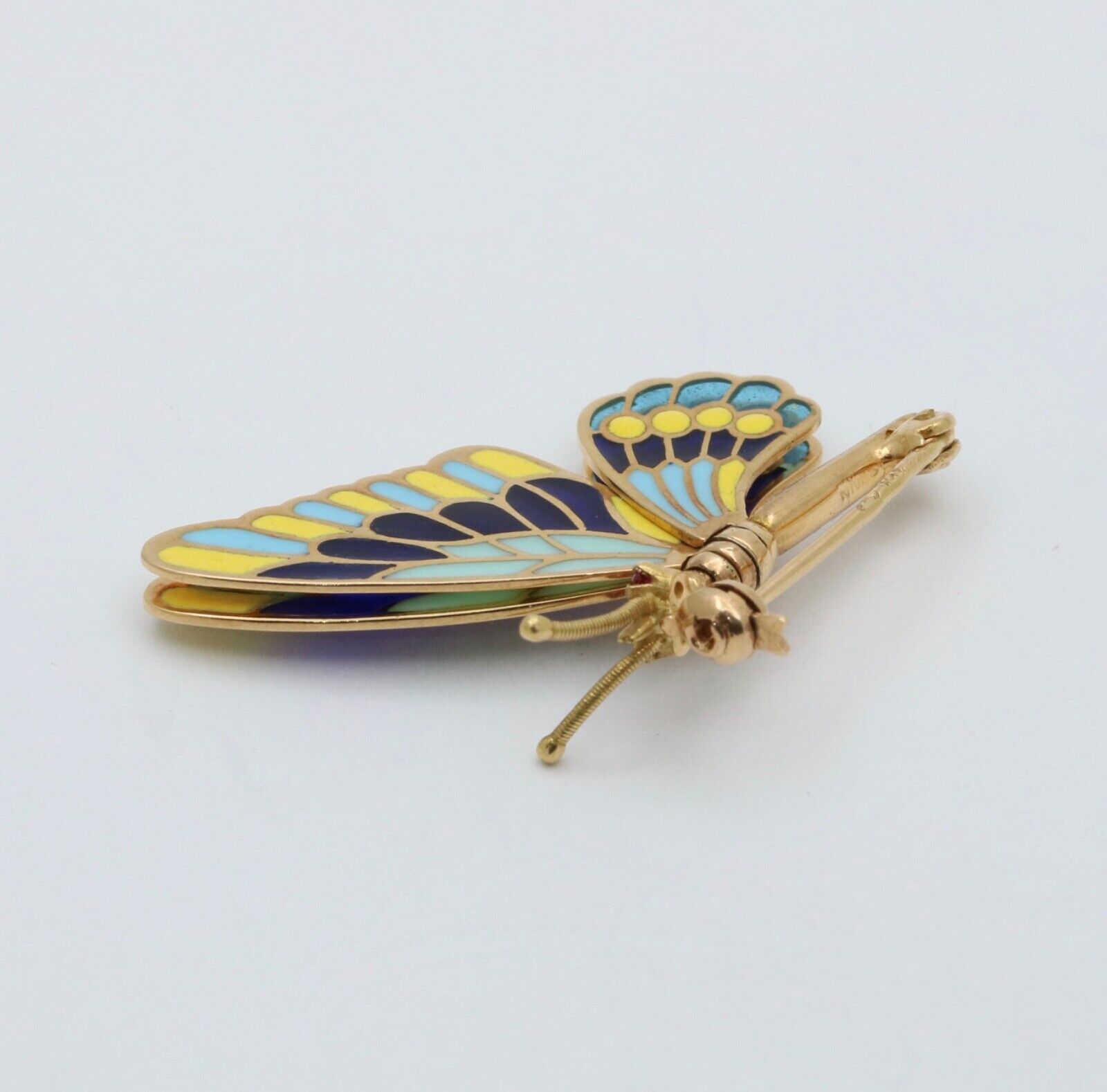 Vintage 18K Yellow Gold Plique A Jour Enamel Butterfly Brooch