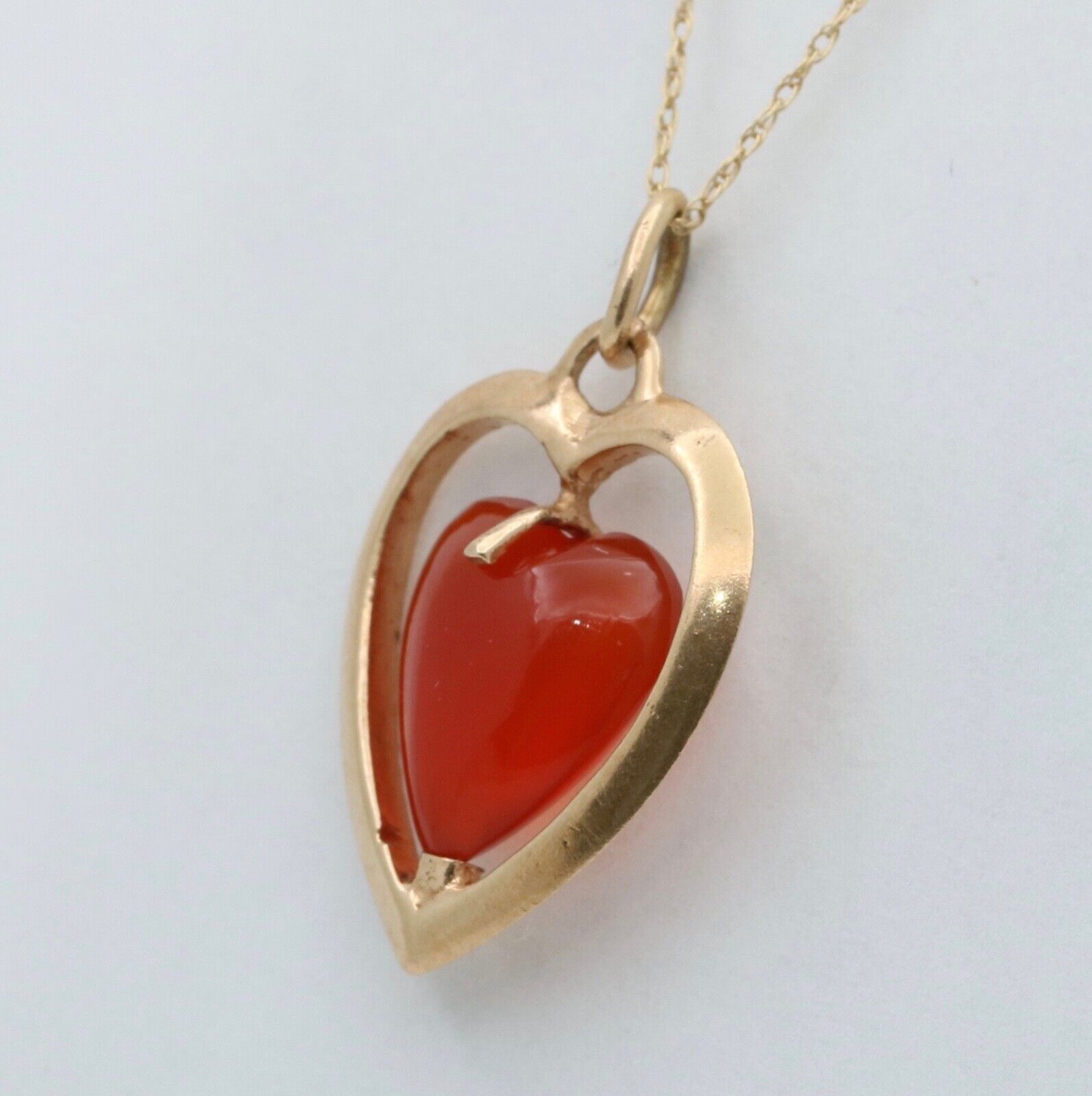 Vintage 14K Yellow Gold Carnelian Heart Pendant